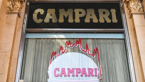 Campari crolla, vendite 1Q e guidance deludenti