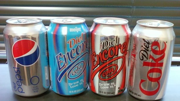 La sfida delle cole più famose al mondo: Pepsi vola, Coca-Cola crolla