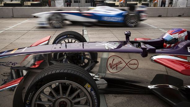 Formula Uno diventa elettrica, produttori auto tedeschi entrano in Formula E