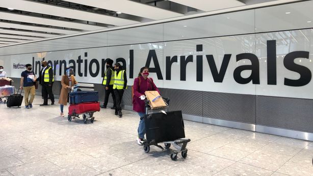 Brexit, cittadini italiani e Ue trattenuti dopo l’arrivo a Londra