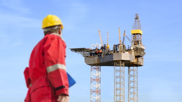 Petrolio, IEA: prezzi non sostenibili, ecco quando torneranno a salire