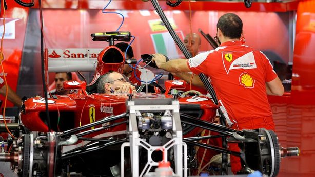 Ferrari assume giovani