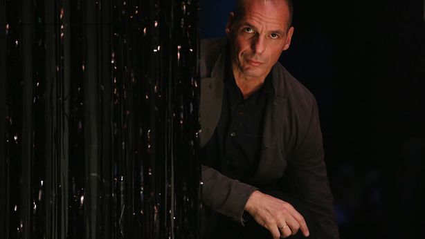 Varoufakis: “Salvini fascista”. Un sindaco italiano al suo fianco alle elezioni