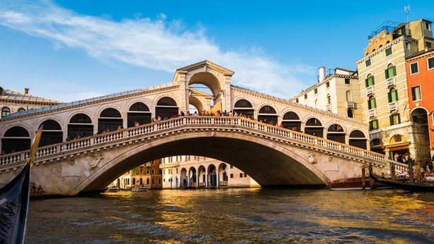 Affitti: crolla la domanda nelle grandi città d’arte. Canoni in calo