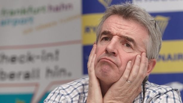 Ryanair lancia profit warning, abbassa prezzo dei biglietti