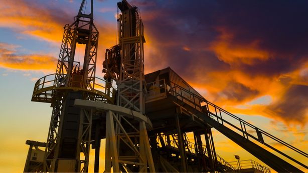 Petrolio: i più ribassisti puntano su nuovo calo del 40%