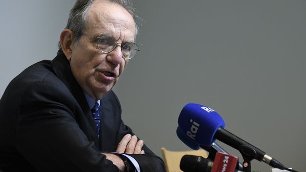 Guerra di numeri Padoan-Fmi: “Vedremo chi ha ragione”