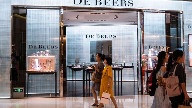 Diamanti: mercato in crisi, crollano le vendite di De Beers