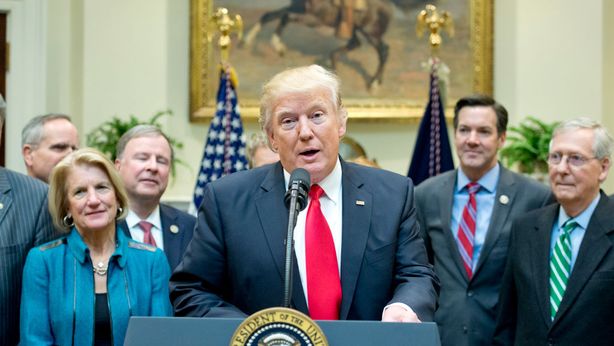 Trump, tagli draconiani mai visti ma deficit invariato
