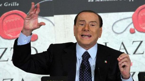 Berlusconi: dietrofront se Monti si candida. Oppure no
