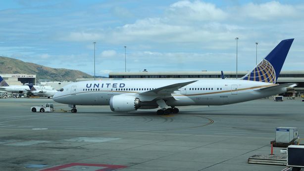 Boeing batte i ricavi del secondo trimestre e aumenta gli obiettivi di produzione del 737