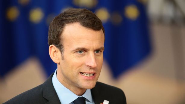Macron deve dimettersi, altro che fine dell’abbondanza