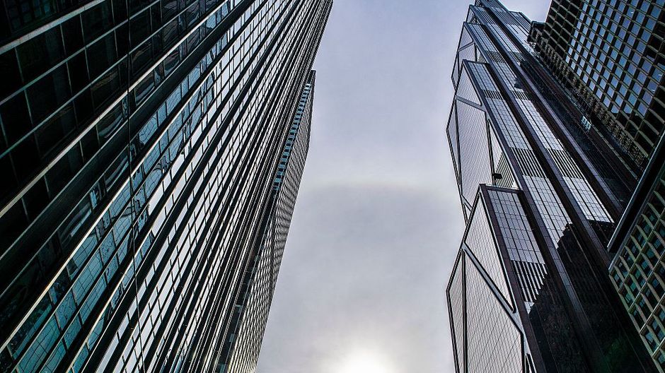 Banche europee, trimestrali sotto i riflettori: attesi utili in crescita grazie a credito e trading