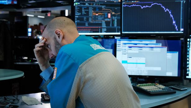 COVID-19 affossa i mercati: premier inglese positivo e Londra cede quasi il 5%