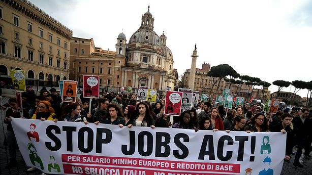 Lavoro: Pd vuole abolire voucher per evitare referendum