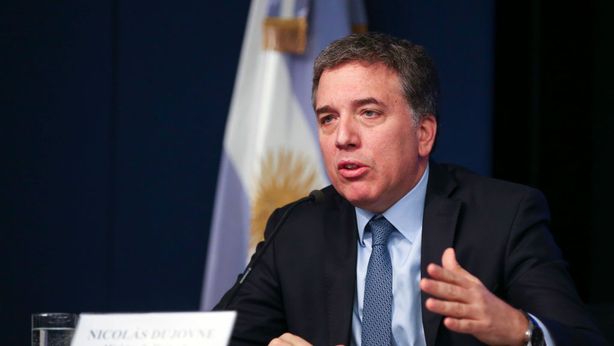 Argentina chiede altri soldi all’FMI, peso affossato