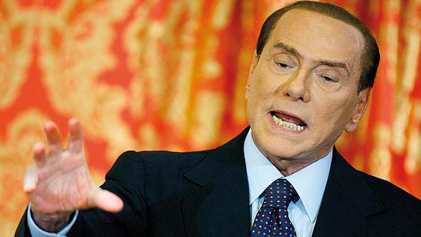 Berlusconi: “Con Monti recessione senza fine. Decideremo se togliere la fiducia al governo”