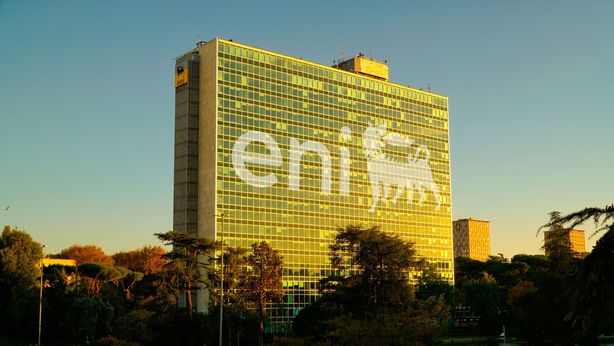 Privatizzazioni: il Tesoro vende il 2,8% di Eni. I dettagli dell’operazione