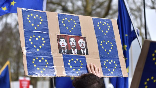 Ecco i settori che finora hanno pagato di più la Brexit (e che potrebbero continuare a farlo)