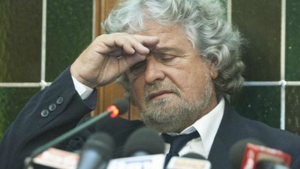 Grillo ai suoi: “impeachment Napolitano finzione politica”