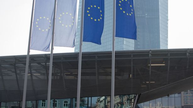 Produzione industriale Eurozona scende del 5,1% su base annua, oltre le stime