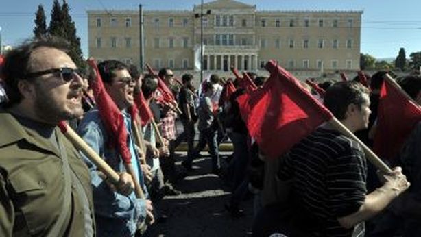 Grecia: test vitale in Parlamento, paese sull’orlo della rivolta