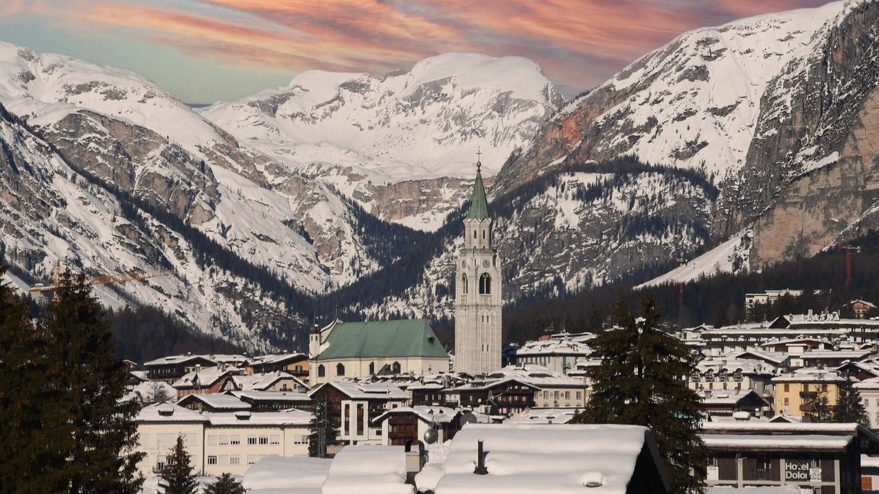 L’oro di Cortina: la visione della moda che ha ridisegnato l’accoglienza sulla neve