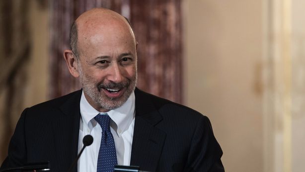 Banchieri “famiglia e chiesa”, Goldman Sachs prova a rifarsi immagine