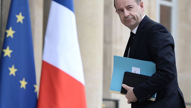 Attentati Parigi, familiari devono pagare tasse dovute dalle vittime