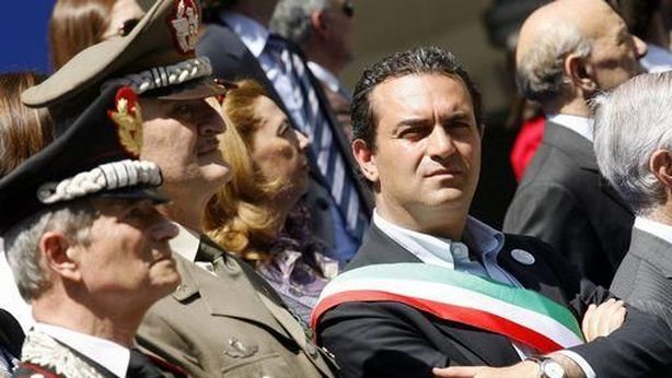 Da Napoli No a referendum costituzionale Renzi