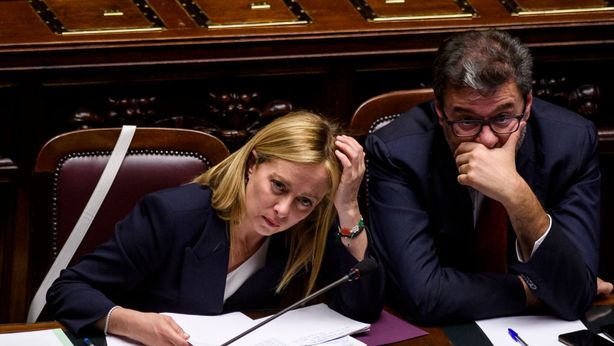 Debito senza freni, deficit fuori dai parametri Ue: la strada in salita del Governo Meloni