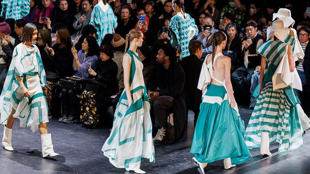 L’eclettica geometria di Issey Miyake