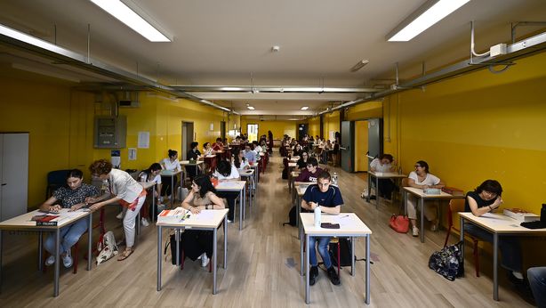 Scuola, italiani insoddisfatti. Le carenze