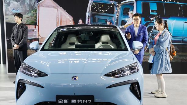 Auto elettriche: inizia bene il 2024 per le vendite mondiali. Il merito va a Cina e ibride