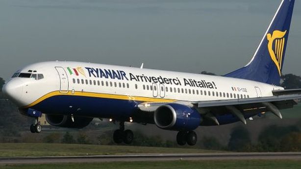 Alitalia e l’assurdo scatto di orgoglio: si “permette” di rifiutare l’offerta di Ryanair
