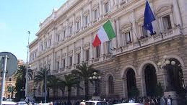Italia, debito: nuovo record oltre 2.100 miliardi