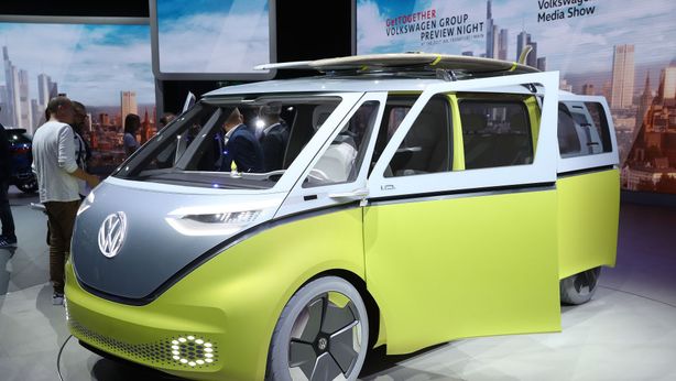 Auto elettriche economiche e di lusso: i modelli in arrivo
