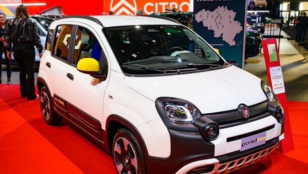 Dazi Usa: batosta sui consumatori, rincari auto fino a 3 mila euro (e non solo)