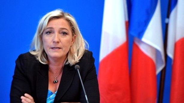 Le Pen: “Uniamoci contro l’euro per rilanciare l’Europa”