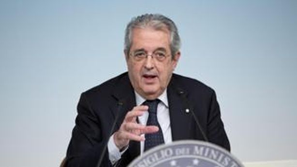 Governo, l’ennesima beffa per i cittadini. Un regalo di 4 miliardi per le banche