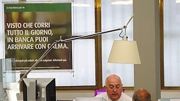 S&P: “banche tagliano 44 miliardi a imprese, rating Italia a rischio”