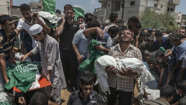 Bombardati ospedali e uccisi altri bambini a Gaza: è guerra aperta