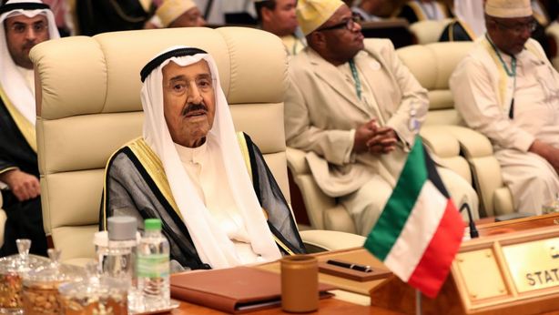 E’ morto l’emiro del Kuwait, storico mediatore nella penisola araba