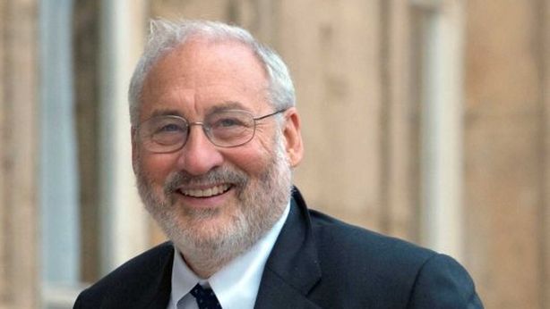 Stiglitz: “Presidente Usa è capo evasore”, Ue intervenga