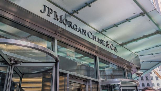 JPMorgan: ricavi e utili in crescita nel 1Q, delude l’outlook sul NII