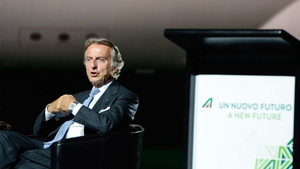 Ferrari, Montezemolo: “comprare azioni? Dovrebbero regalarmele”