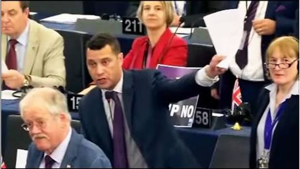 Caos al Parlamento Ue su Trattato libero scambio