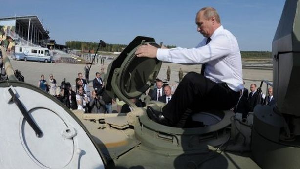 Alert Russia: Putin annuncia riarmo senza precedenti e 400 nuovi missili