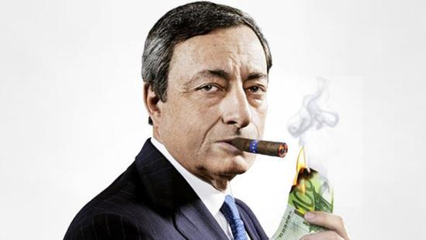 Germania contro Bce: “uno tsunami”. Draghi gioca coi soldi dei tedeschi