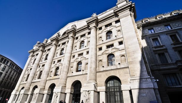 Piazza Affari cauta: fari sul lusso, rimandata Ipo Golden Goose